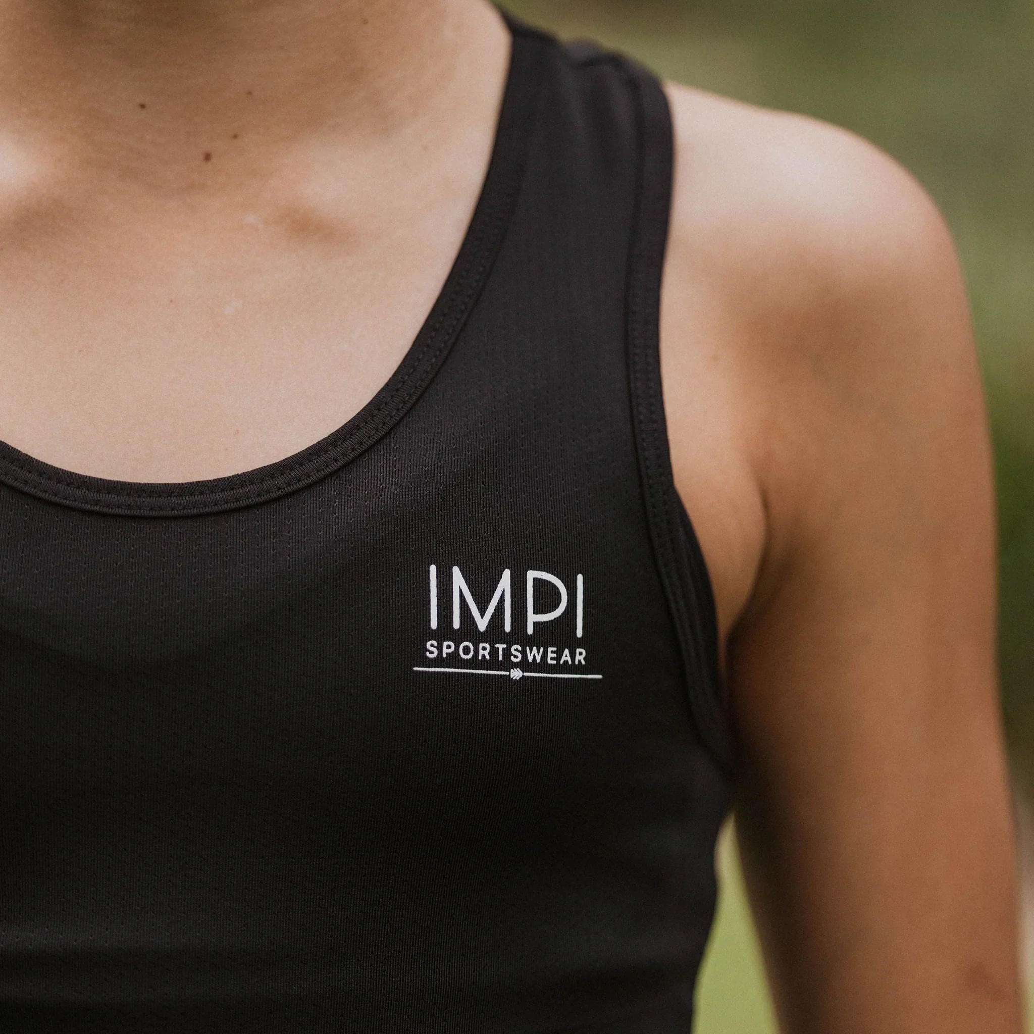IMPI Fitted Running Singlet - Black - Image 7