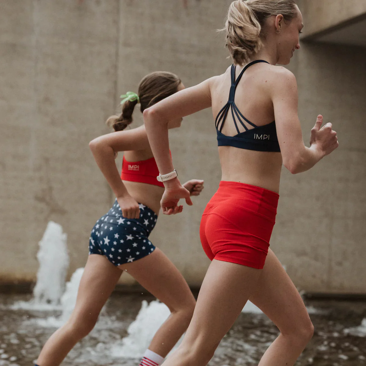 IMPI Running 6 Strap Bra Top - Navy - Image 6