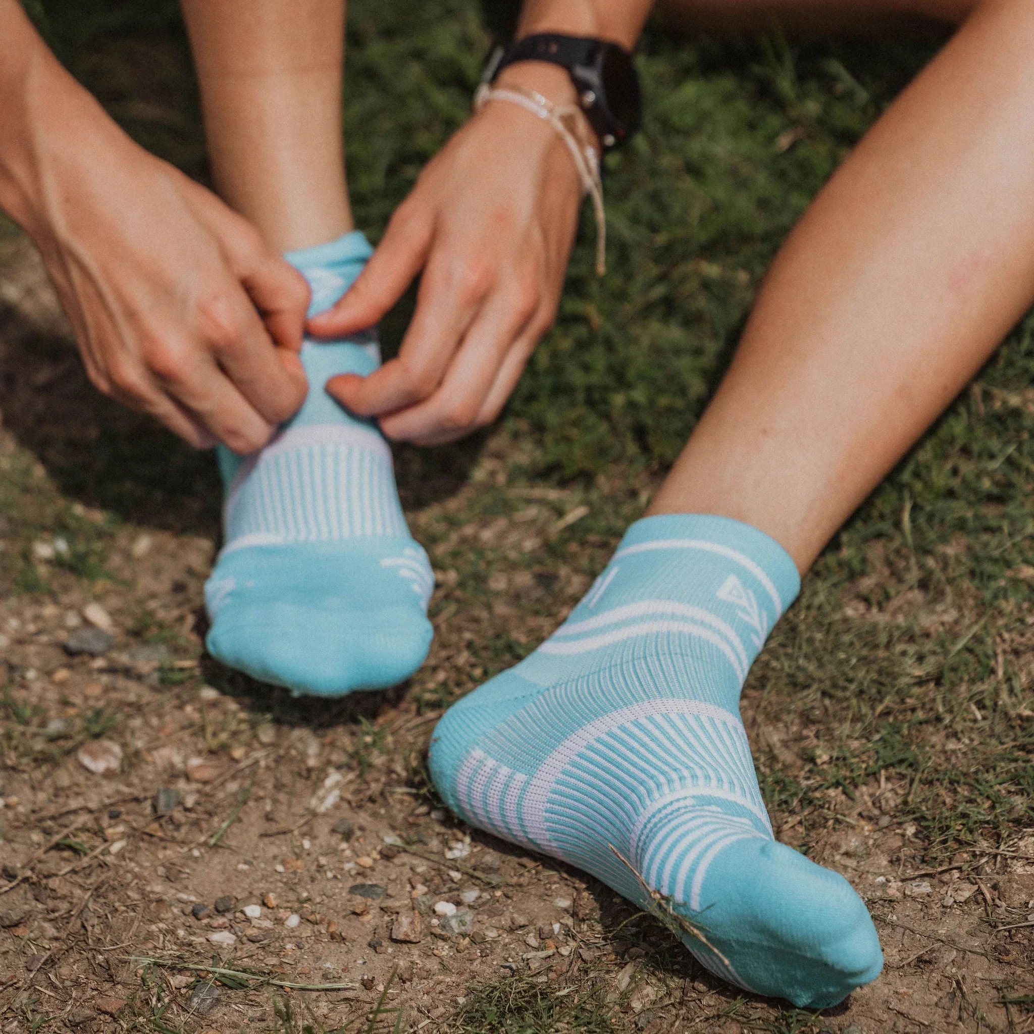 IMPI Shorter Crew Socks - Baby Blue/White - Image 3