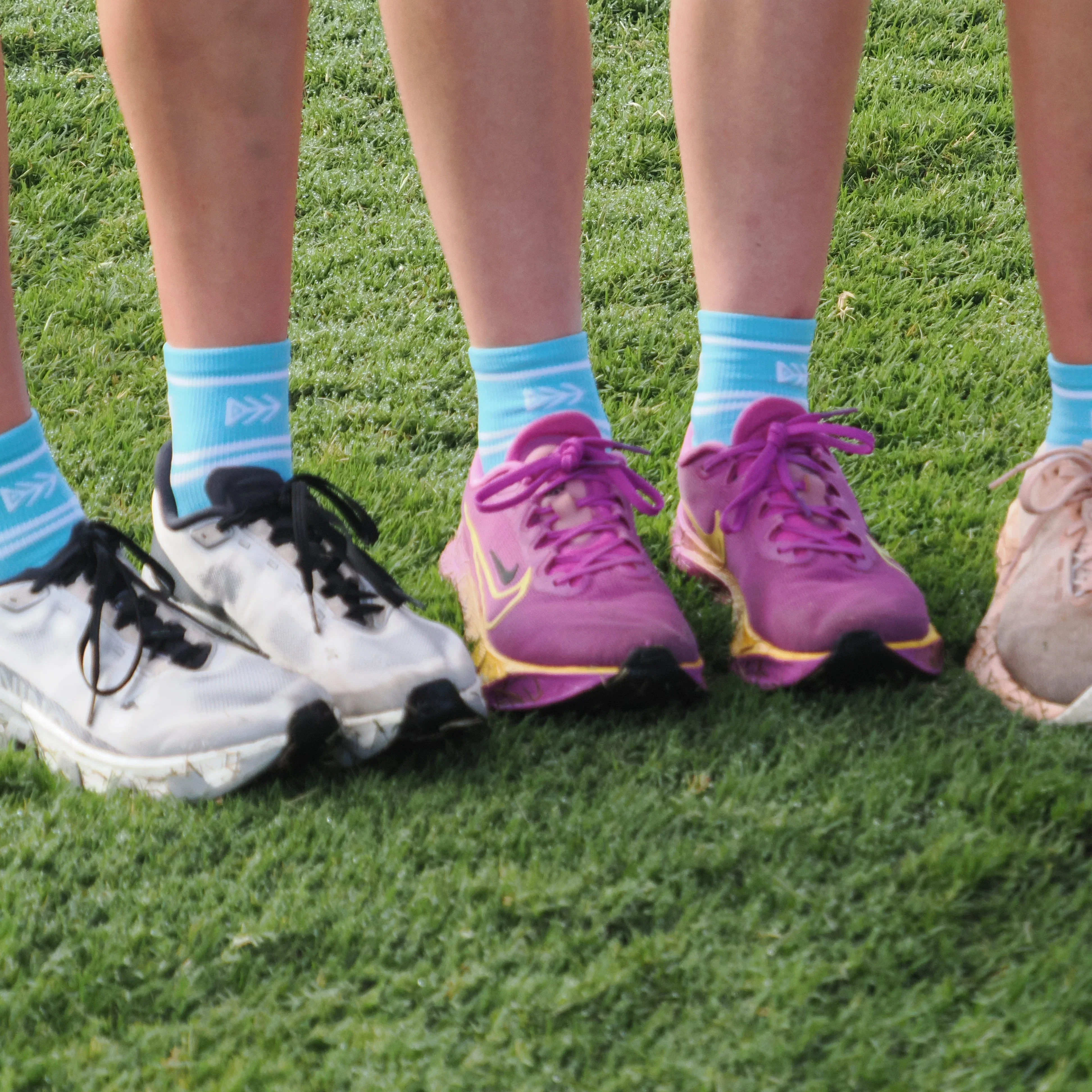 IMPI Shorter Crew Socks - Baby Blue/White - Image 7