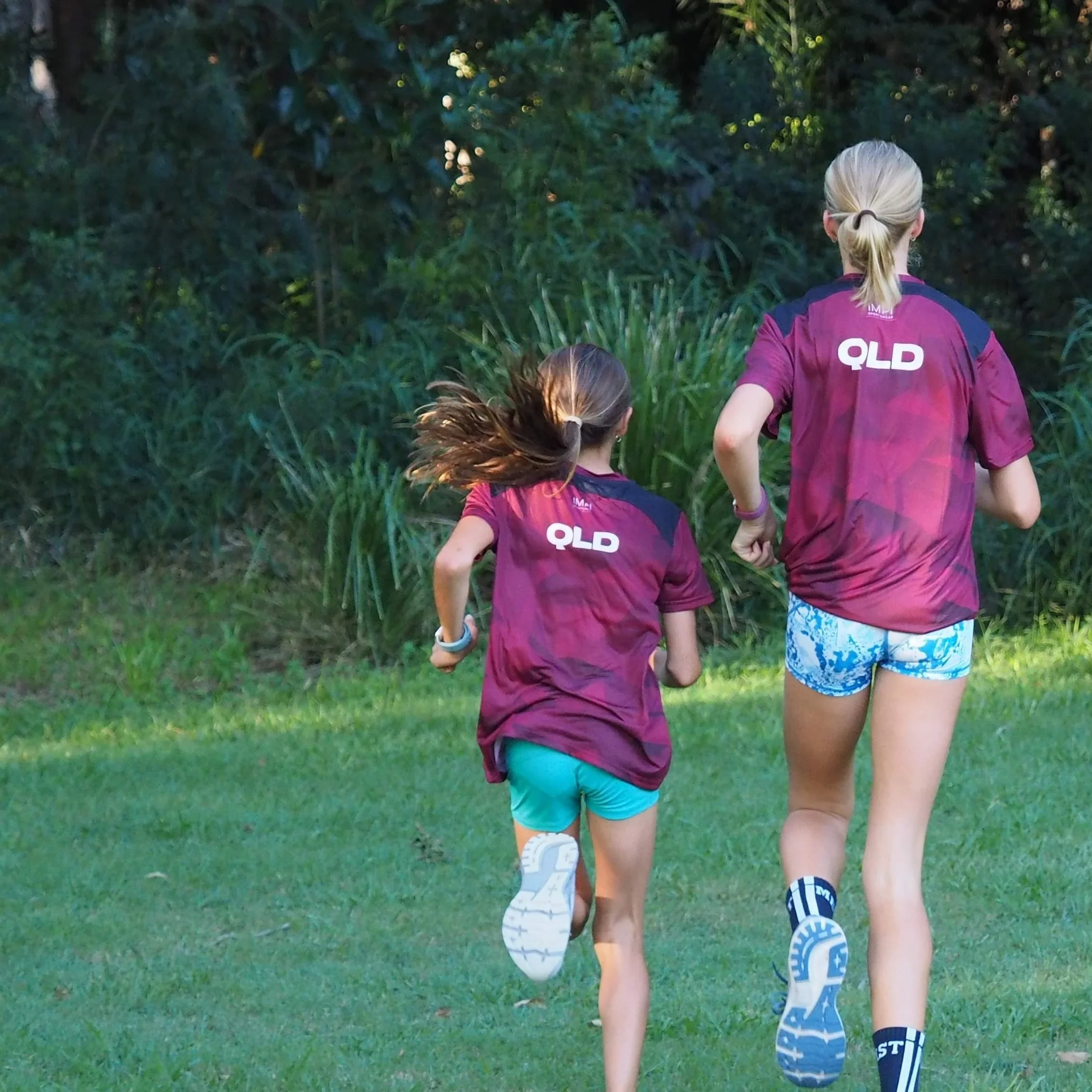 QLD Athletics - Ladies Maroon and Black Training Tee - Image 5