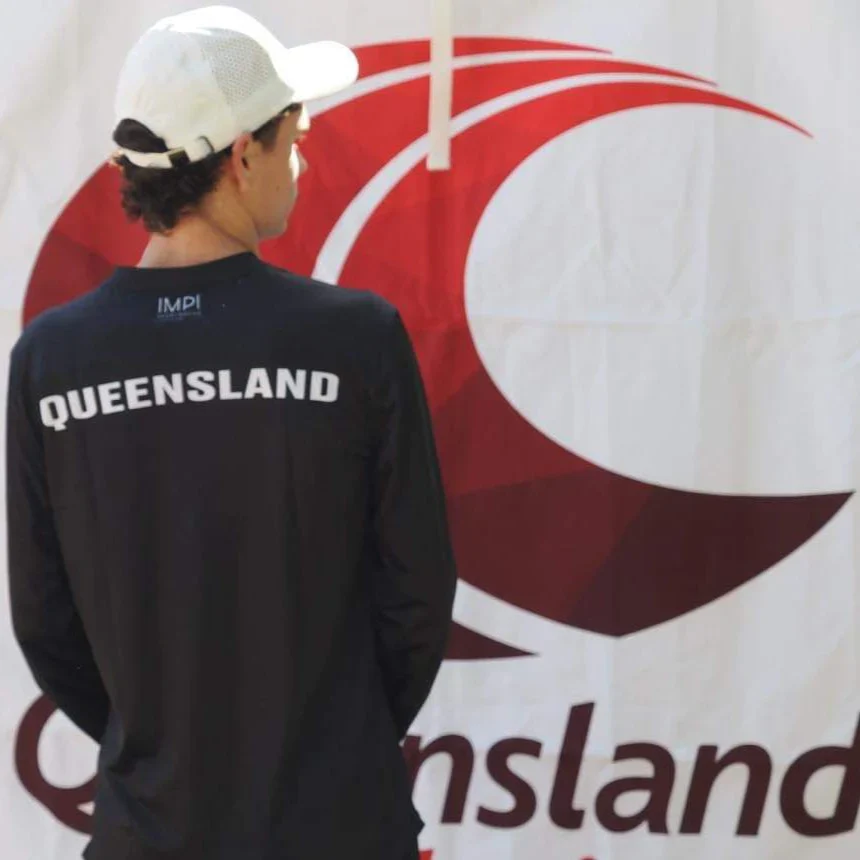 QLD Athletics - Mens Long Sleeve Training Tee - Black - Image 4
